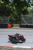 brands-hatch-photographs;brands-no-limits-trackday;cadwell-trackday-photographs;enduro-digital-images;event-digital-images;eventdigitalimages;no-limits-trackdays;peter-wileman-photography;racing-digital-images;trackday-digital-images;trackday-photos